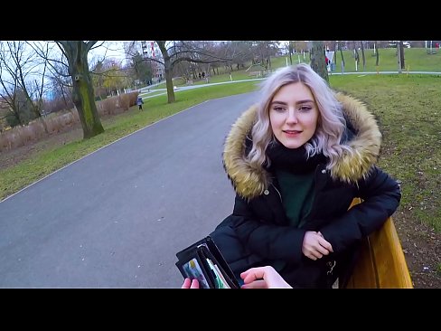❤️ Ale i ka ʻume wela a kahi malihini no ke kālā - blowjob ma ka paka na Eva Elfie ❤ Porno ia makou ❤